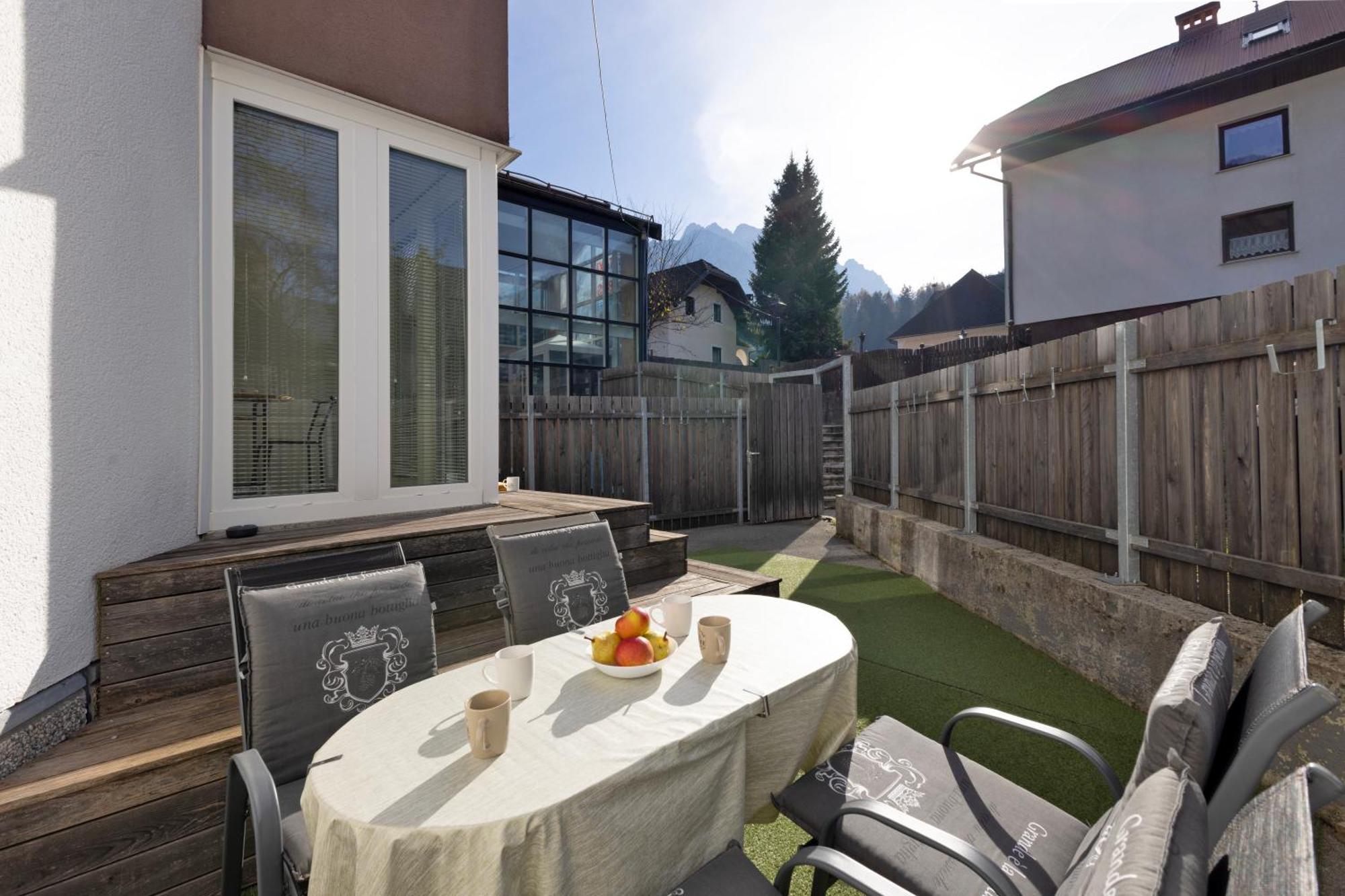Apartmaji "La Vie Est Belle" Kranjska Gora Zewnętrze zdjęcie