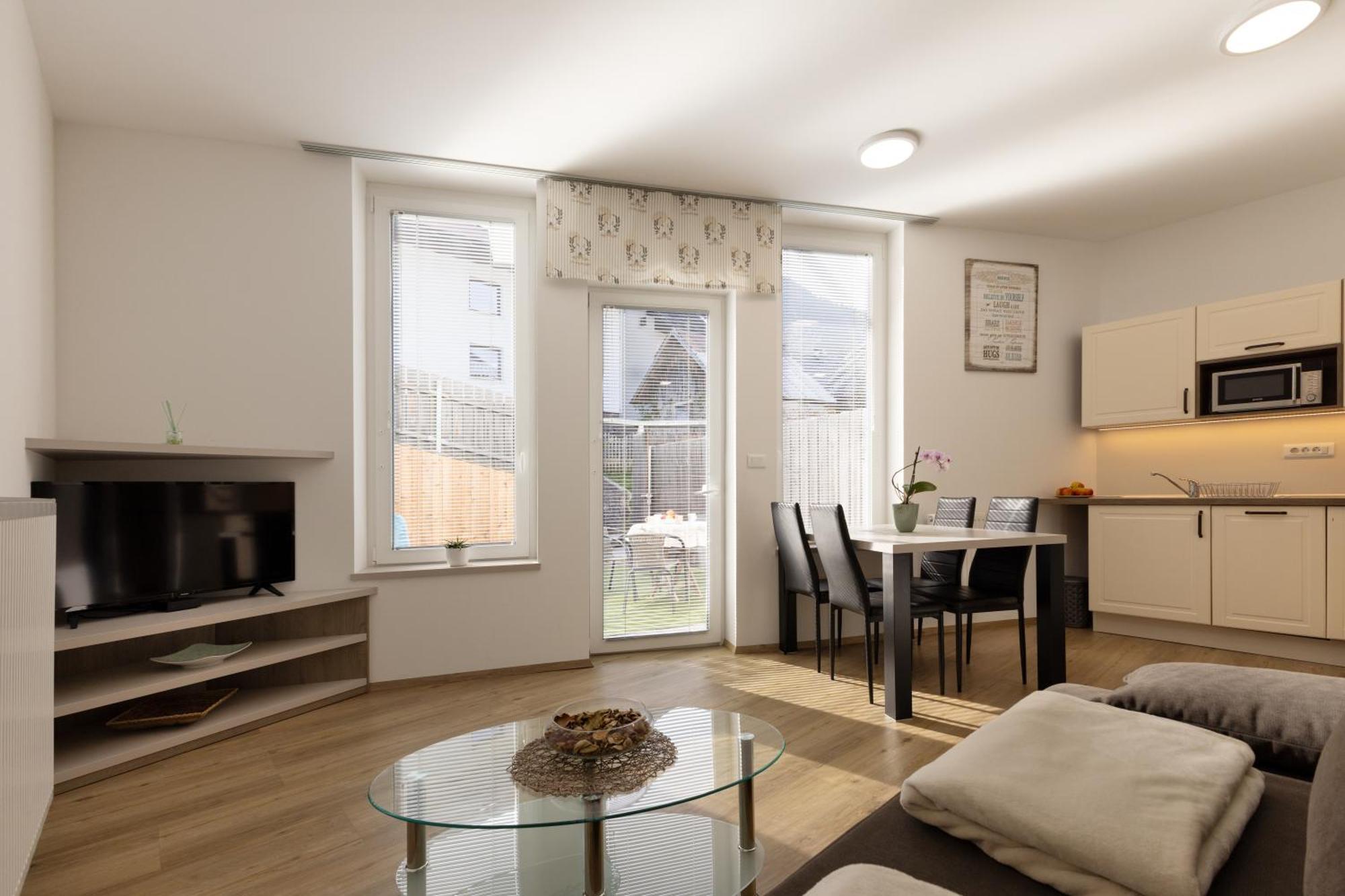 Apartmaji "La Vie Est Belle" Kranjska Gora Zewnętrze zdjęcie